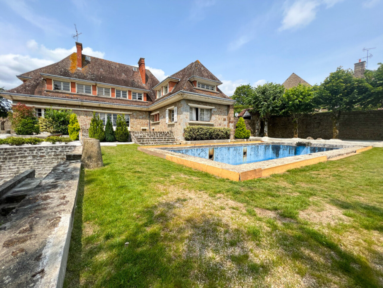 Photos 7 - Prestigious - Dpt Orne (61), à vendre LONLAY L'ABBAYE propriete P13 de 300 m² - Terrain de 11 500 m²