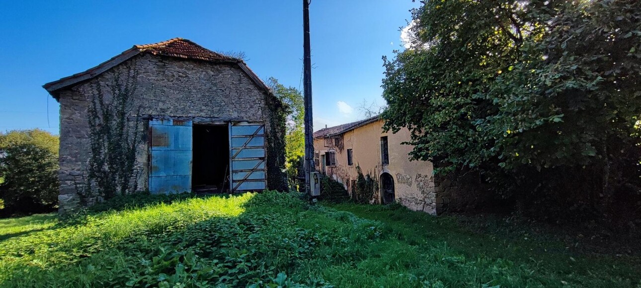 Photos 3 - Tourist - Farm with outbuildings