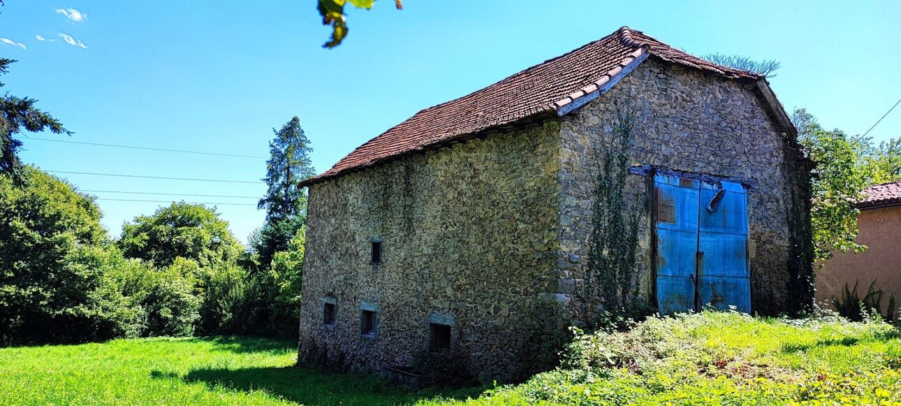 Photos 4 - Tourist - Farm with outbuildings