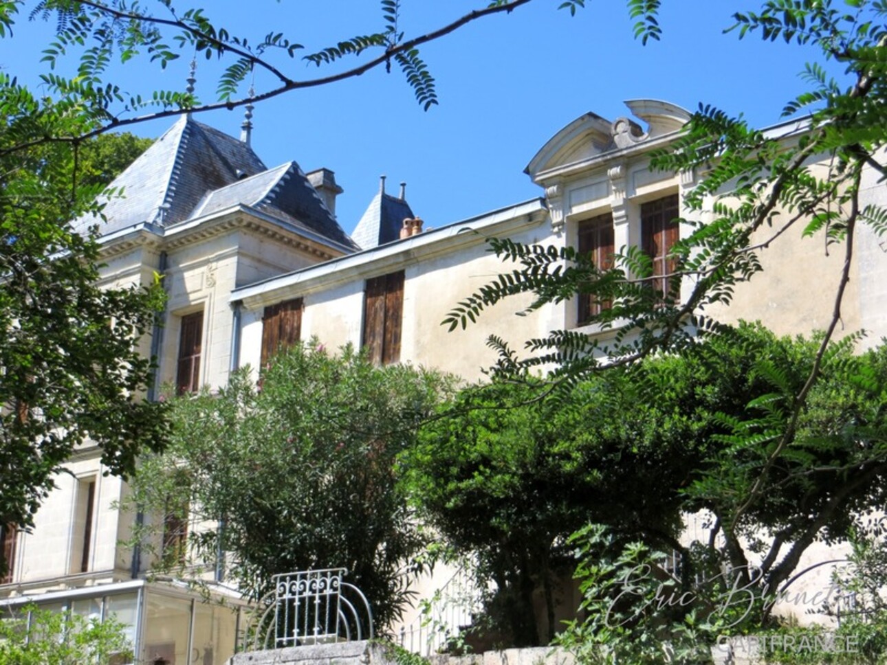 Photos 2 - Prestige - Ancien Château Viticole avec ses dépendances