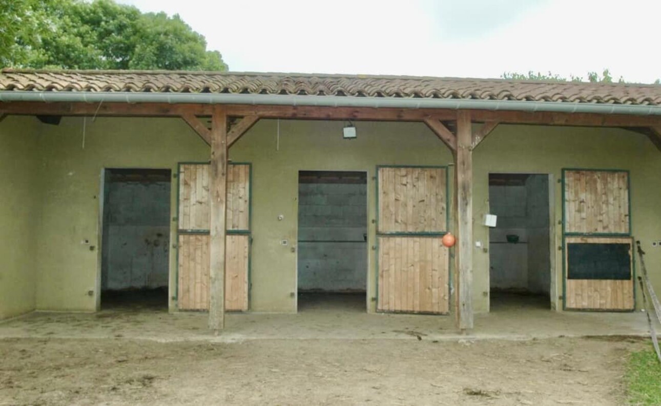 Photos 15 - Equestrian - Farm with outbuildings