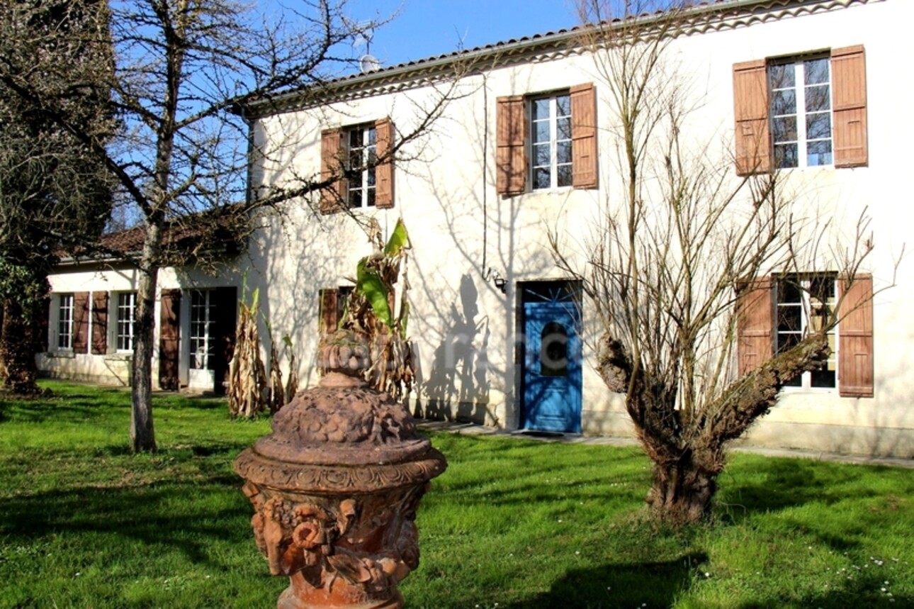 Photos 1 - Équestre - Propriété agricole avec maison de 205 m2, grange de 415 m2 et ancien séchoir à tabac de 270 m2 à vendre à FLEURANCE (32), sur terrain de 15 800 m2