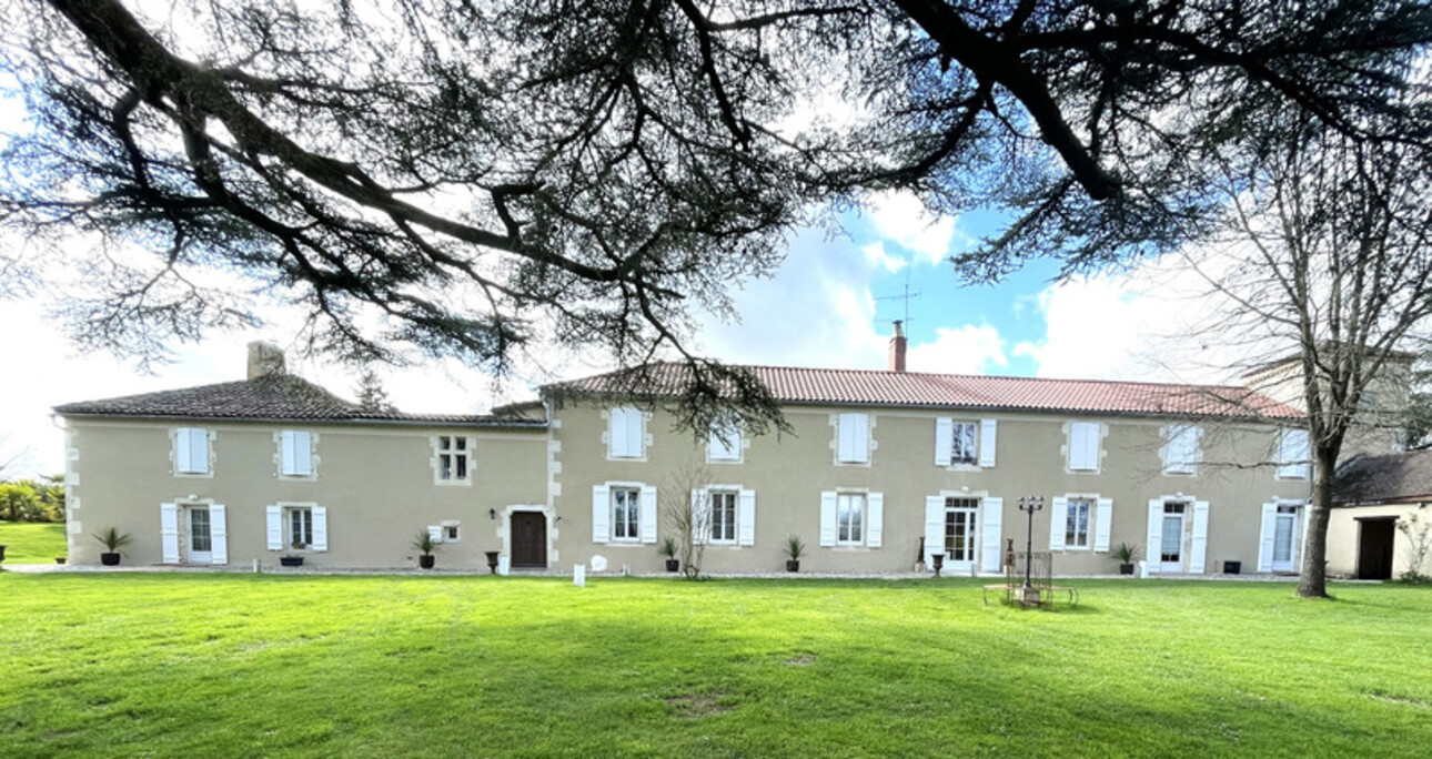 Photos 3 - Prestige - Dpt Gers (32), Proche AUCH - ELEGANTE PROPRIETE GASCONNE sans travaux piscine -4,5HA,- gîtes- chambres d'hôtes - évènementiels